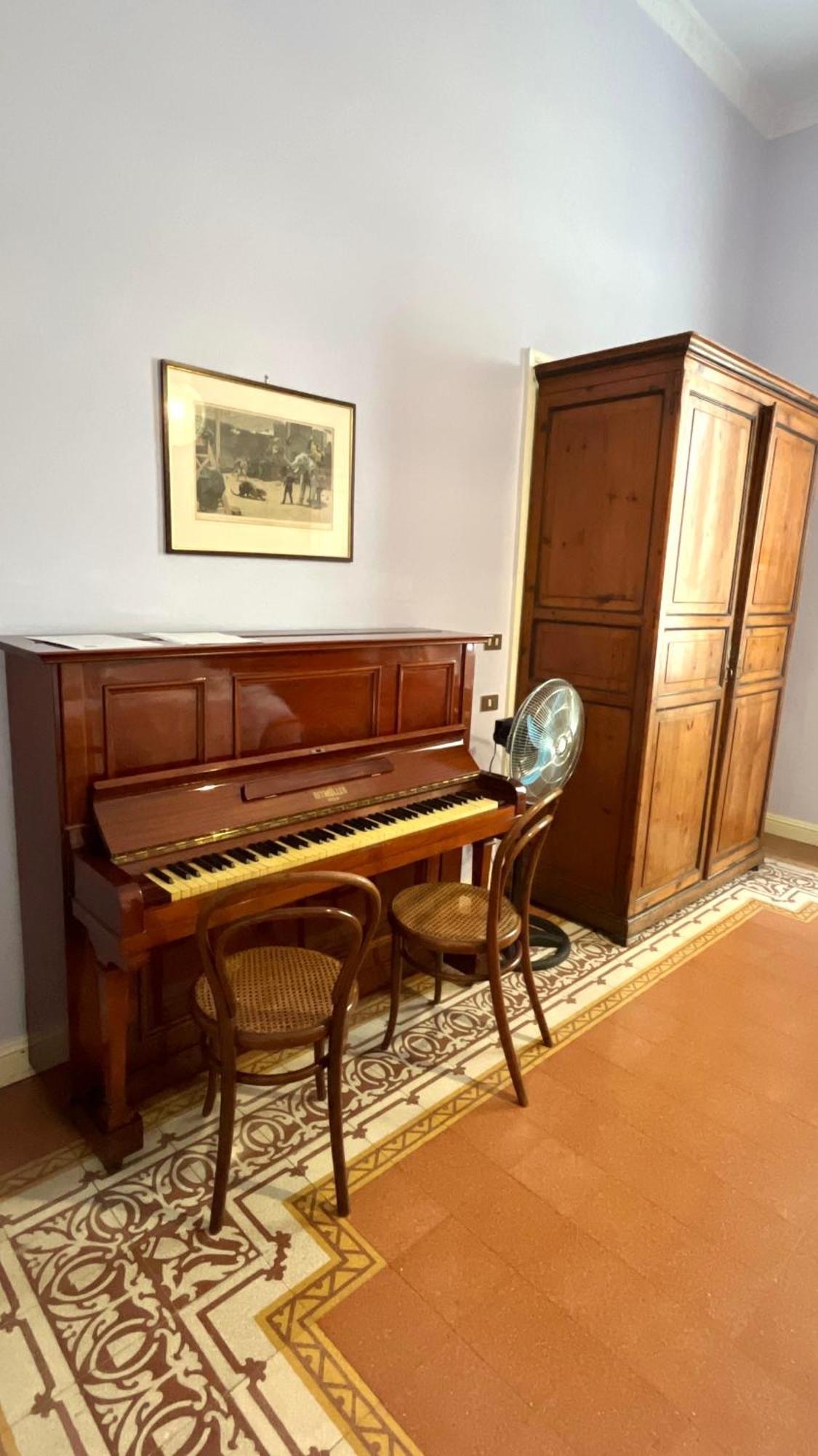 Conservatorio 16 - Scarlatti Room ナポリ エクステリア 写真